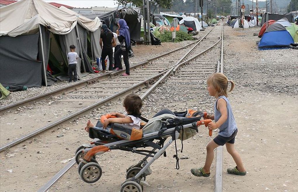 HRW: Fransa refakatsiz çocukları reşit olarak kaydediyor
