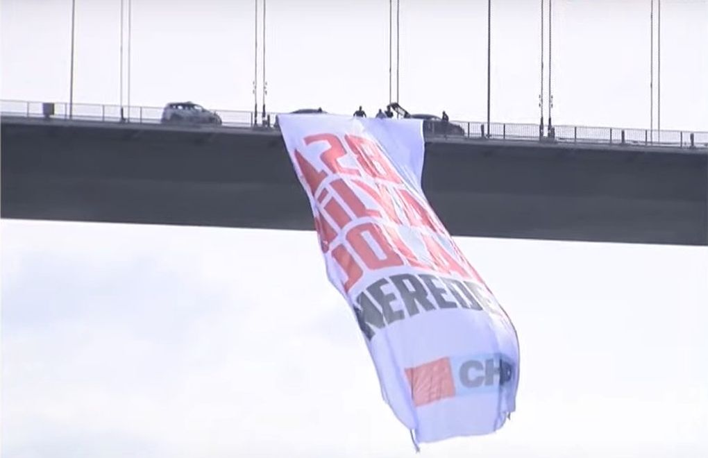 CHP köprüye pankart astı: "128 Milyar Dolar Nerede?”
