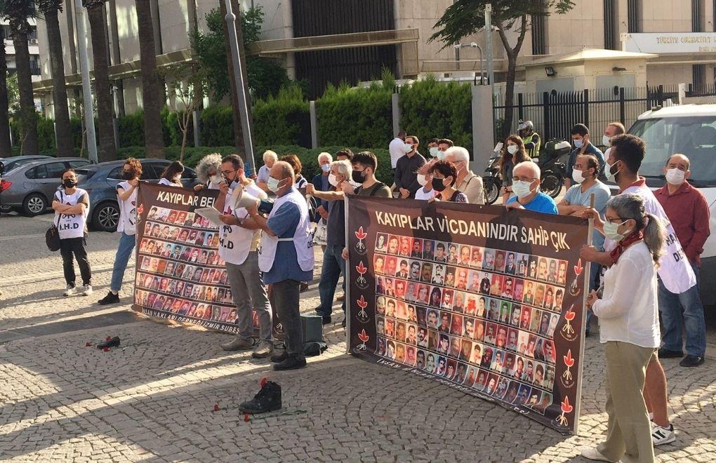İzmir İHD gözaltında kayıpları andı