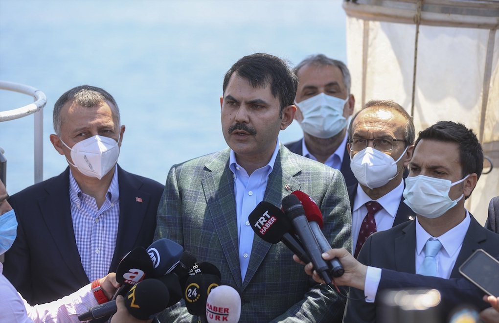Bakan Kurum: Marmara'yı kaderine terk etmeyeceğiz