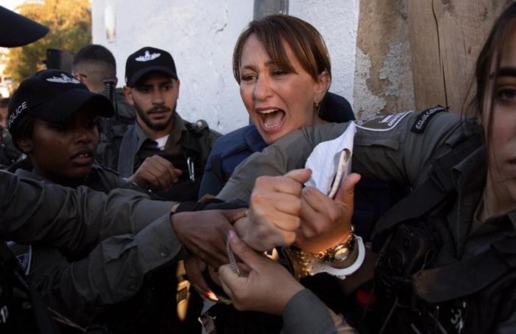 İsrail polisinden Al Jazeera muhabirine darp