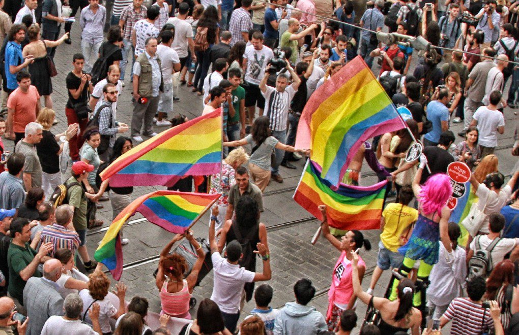 Hefteya Rûmetê ya 29an a LGBTI+yan li Stenbolê: Em ê li kolanan bin