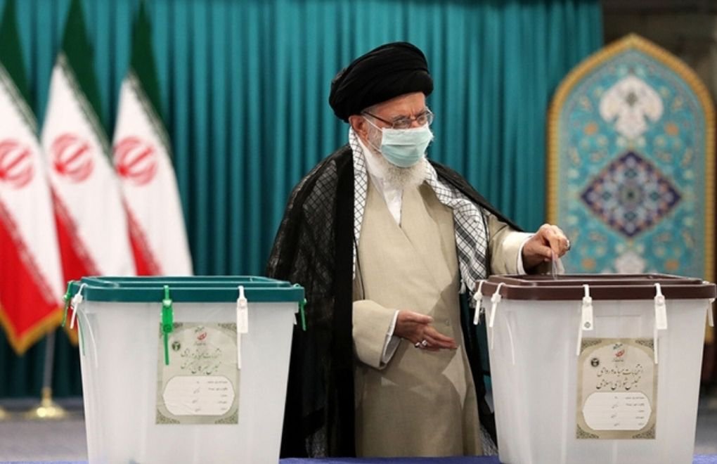 İran için seçim günü: Raisi oy verdi