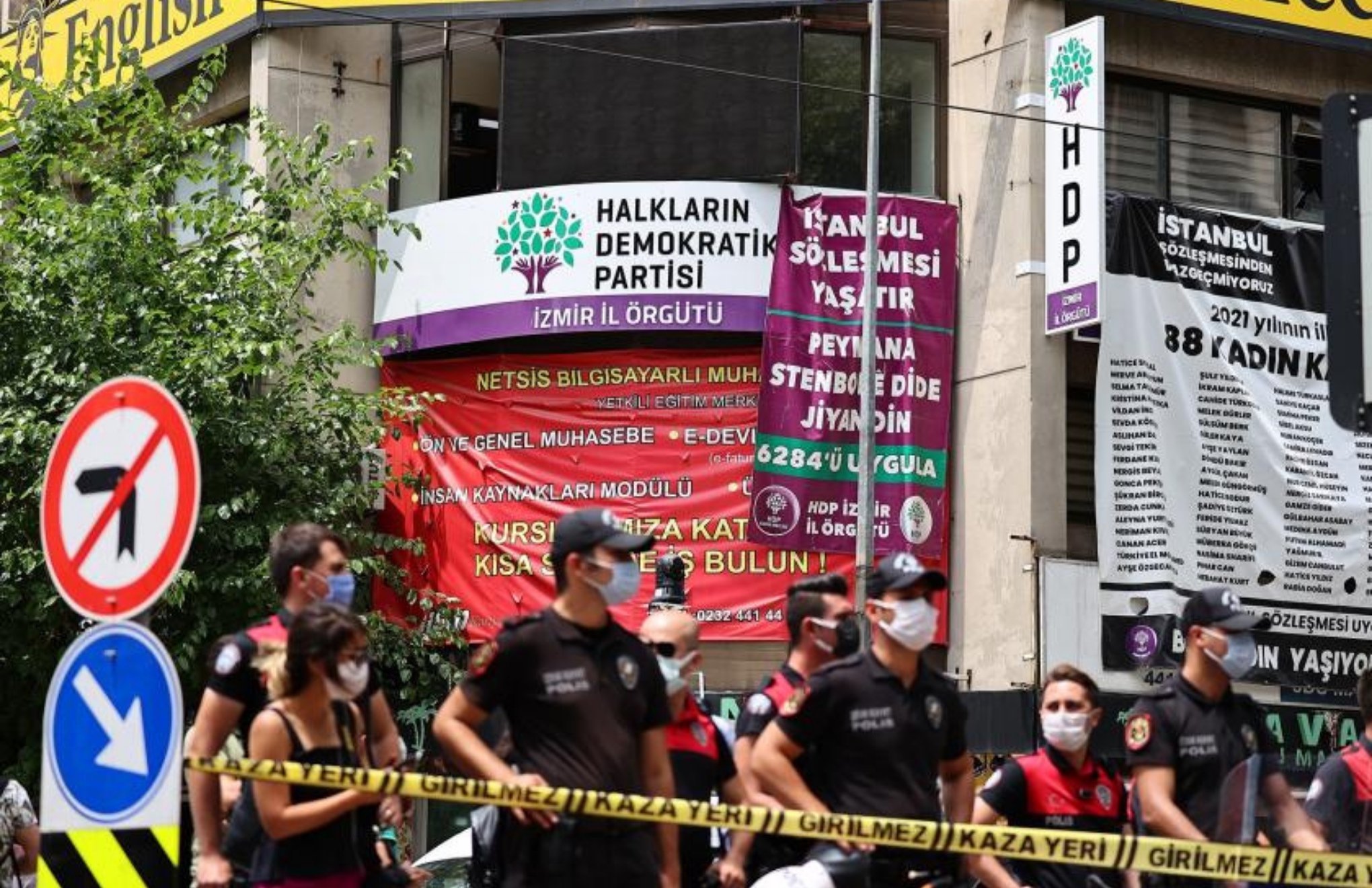 HDP asks Minister Soylu 20 questions about the deadly İzmir attack