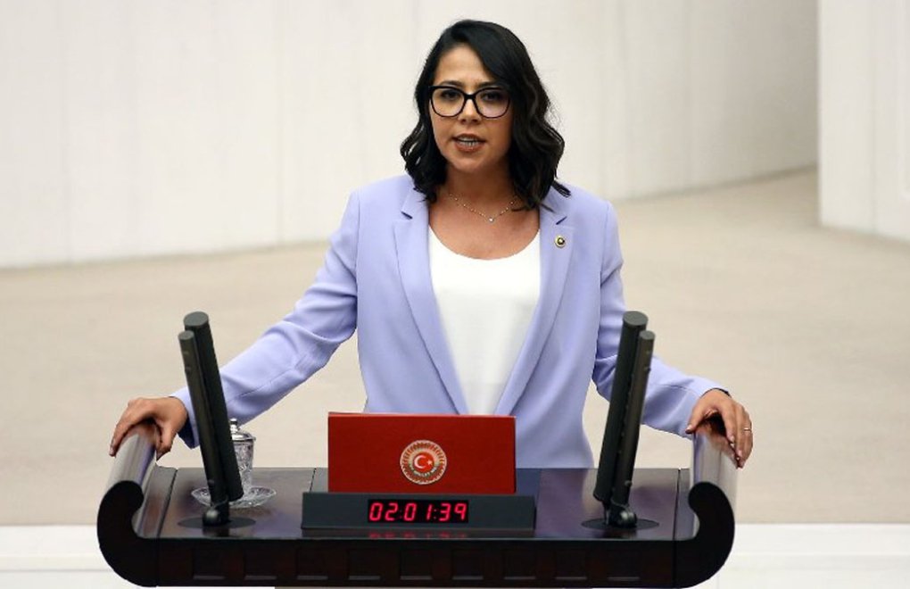 Sera Kadıgil CHP'den istifa etti, TİP’e katıldı