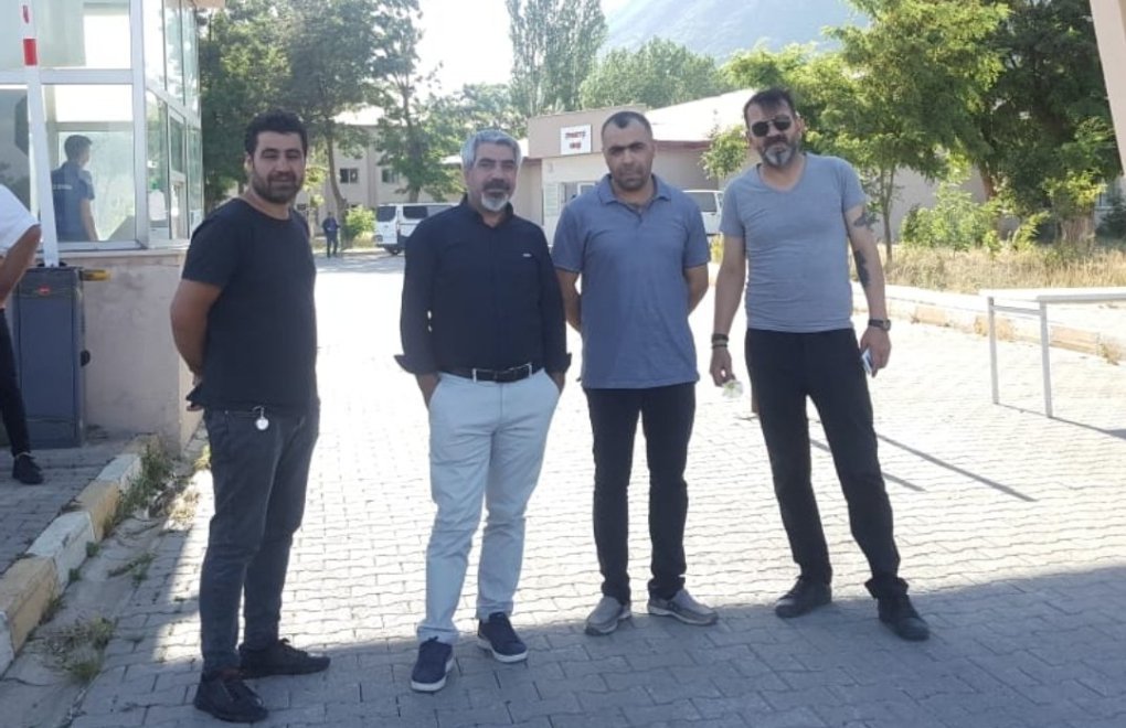 Gazeteci Sinan Aygül'e 'denetimli serbestlik' uygulandı