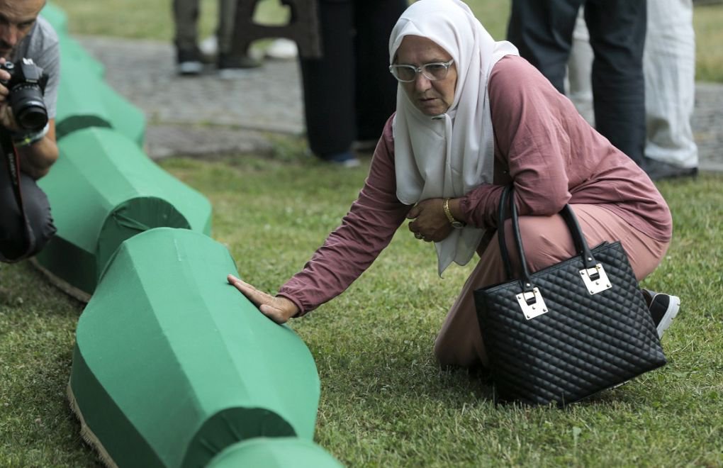 Srebrenitsa'da katledilen 19 kişi daha toprağa verildi