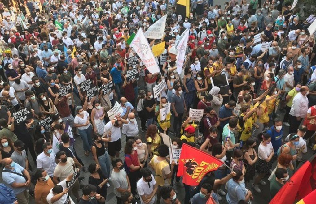 Konya'daki katliam Taksim'de protesto edildi