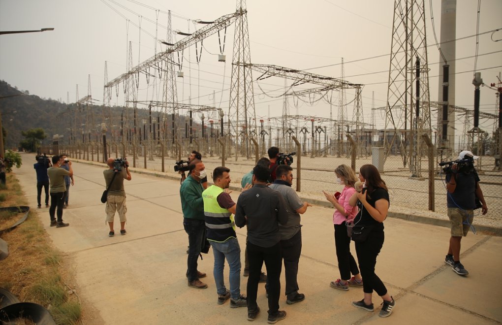Journalists denied accreditation at the entrance to power plant in fire-hit Milas