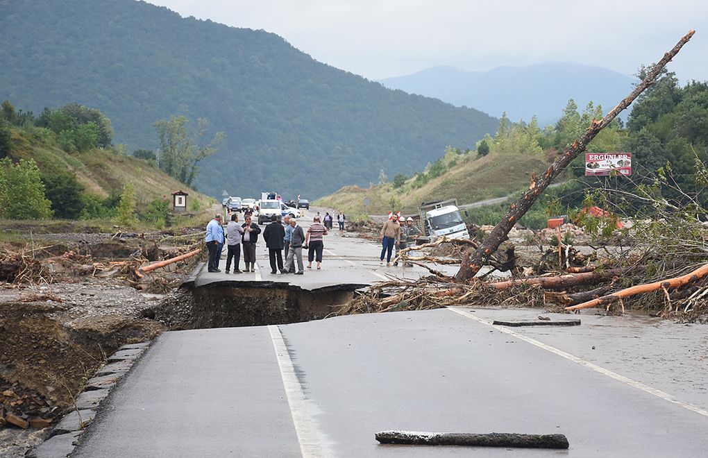Heavy rainfall leads to flood and landslide in Black Sea region