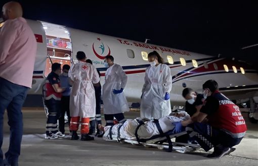 Lübnan'daki patlamada yaralanan 3 kişi ambulans uçakla Türkiye'ye getirildi