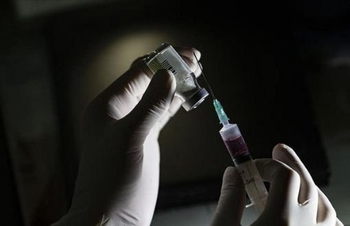Küba kendi geliştirdiği iki COVID-19 aşısının kullanımını onayladı