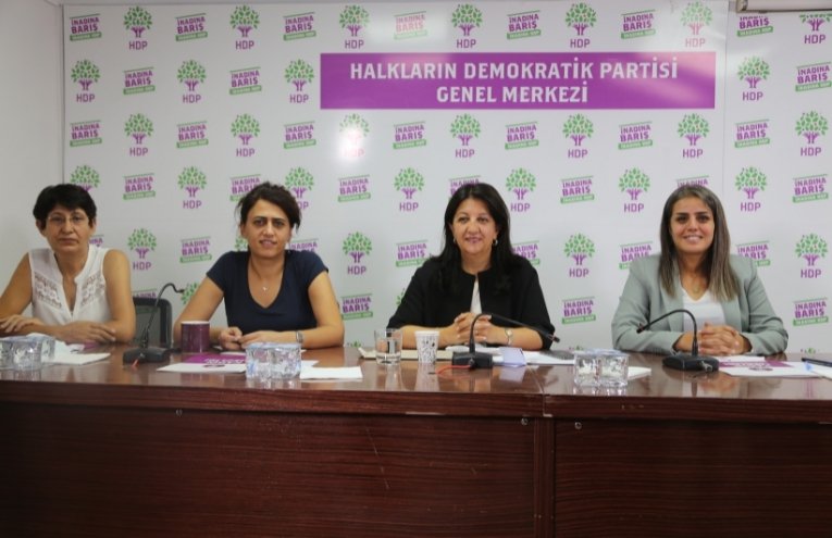 Buldan: Değişimin öncüsü kadınlardır