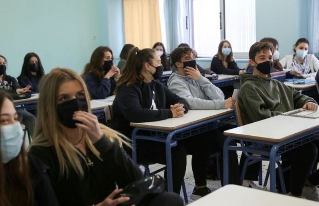 First week of in-class education in Turkey: Are measures adequate?