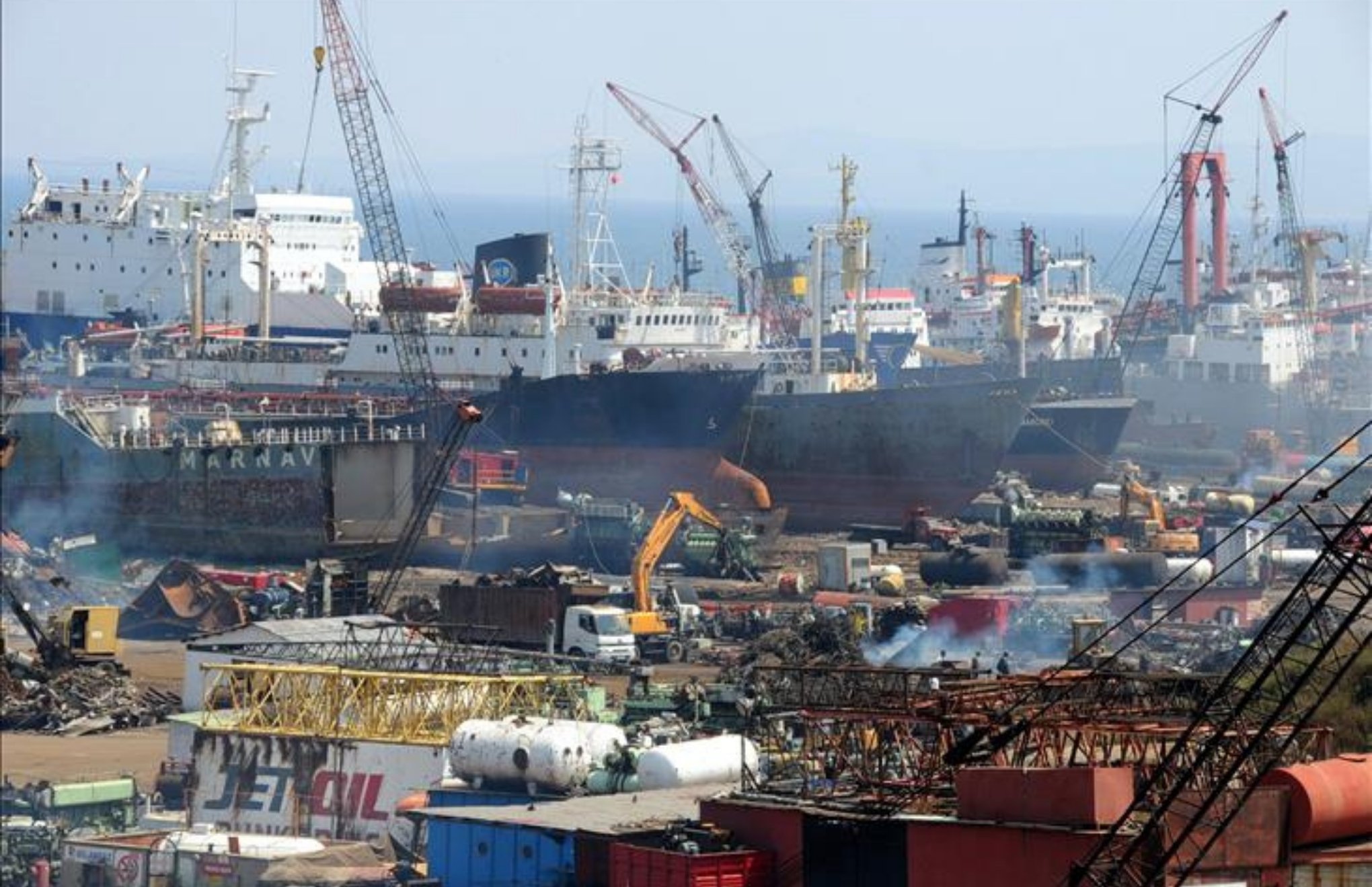 Gemi söküm tesisinde iş cinayeti: 2 işçi öldü