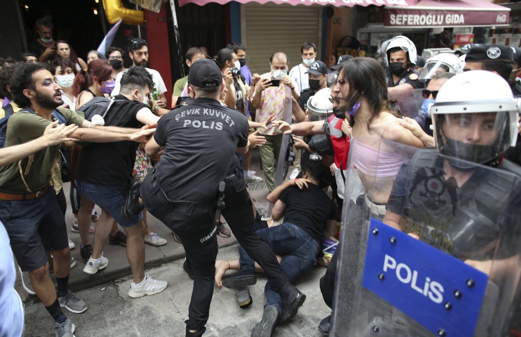 "Polis ağustos ayında da barışçıl eylemlere müdahale etti"