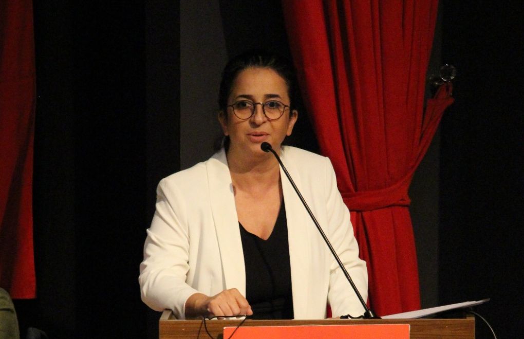 Şeker Pınar Özcan, İstanbul Eczacı Odasının ilk kadın başkanı oldu 
