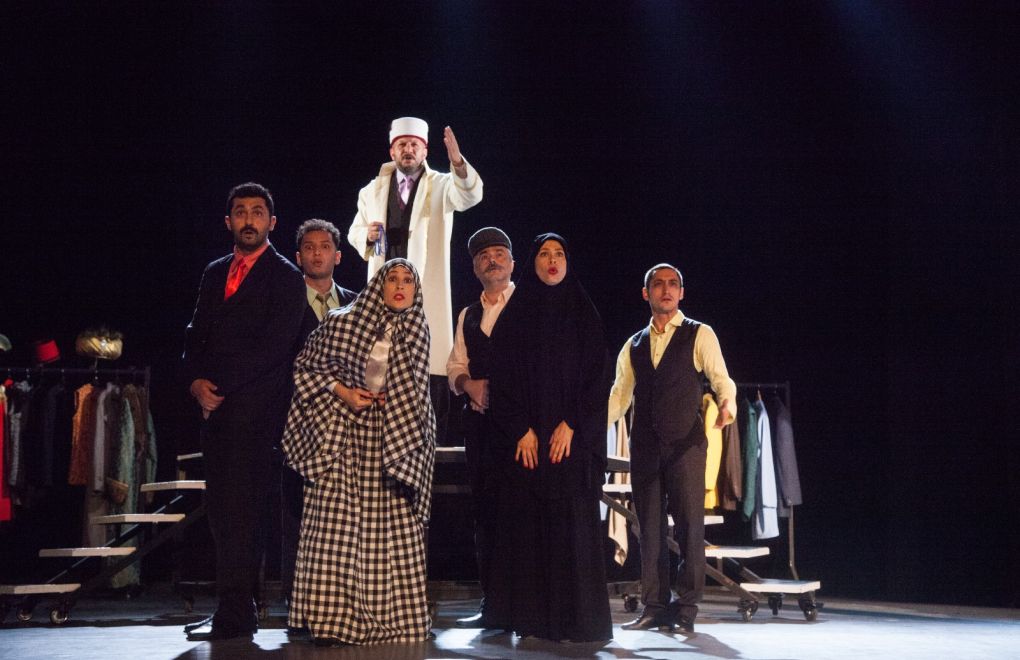 İzmir Şehir Tiyatroları "Azizname" ile perde açıyor