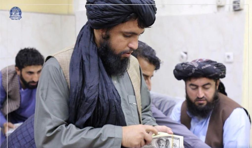 Afganistan Merkez Bankası Taliban'dan önce boşaltıldı
