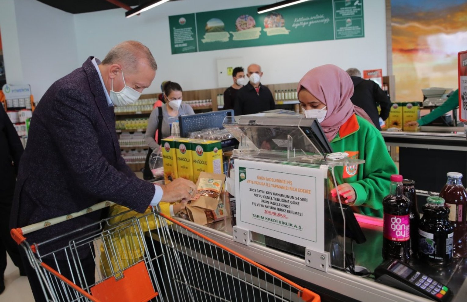 Erdoğan promises 1,000 'cooperative supermarkets' amid high food prices