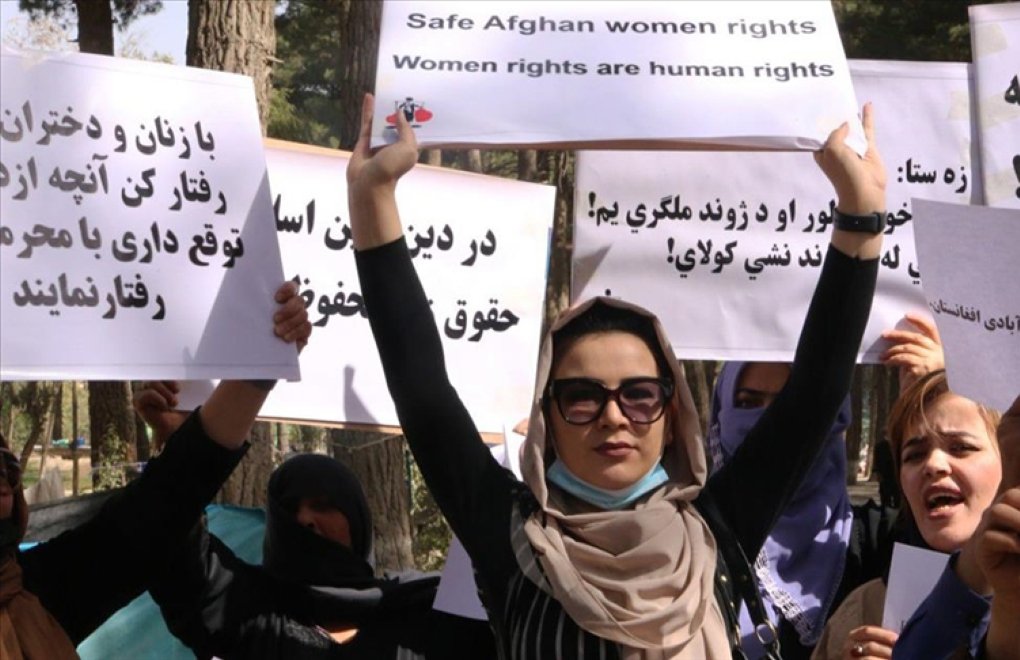 Kabil'de kadınlar sokakta: Kadınsız toplum yok olur