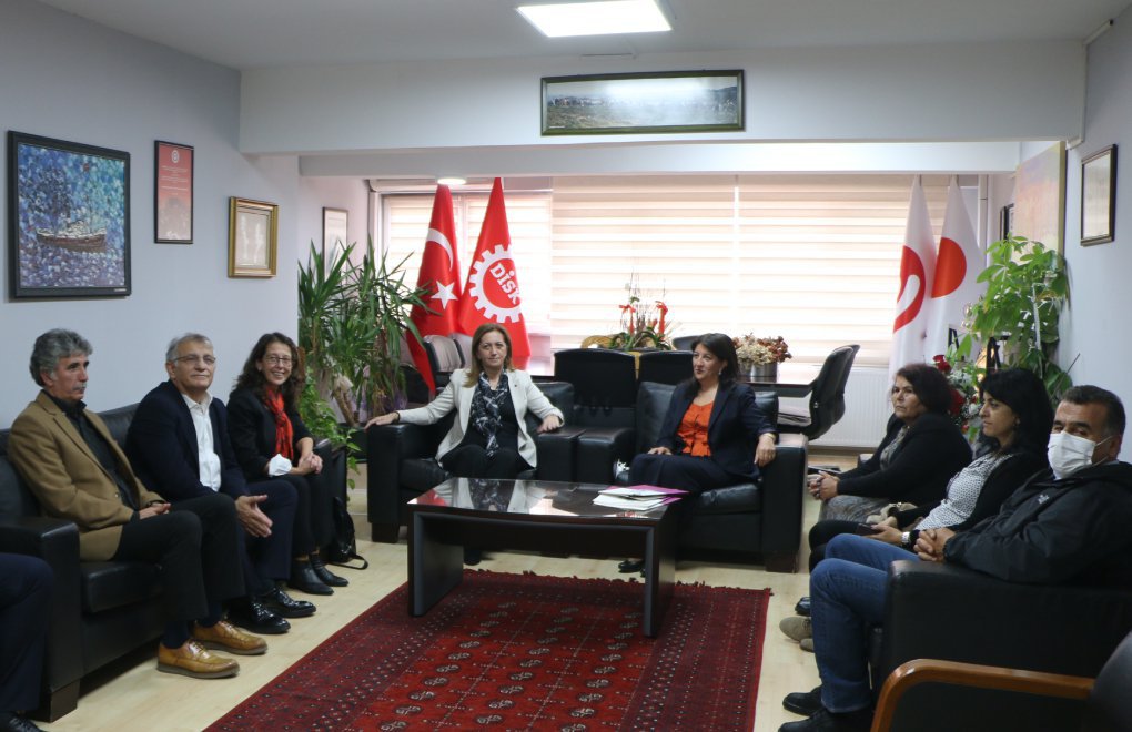 HDP'nin DİSK ziyareti: Asgari ücret vergisiz 5 bin TL olmalı