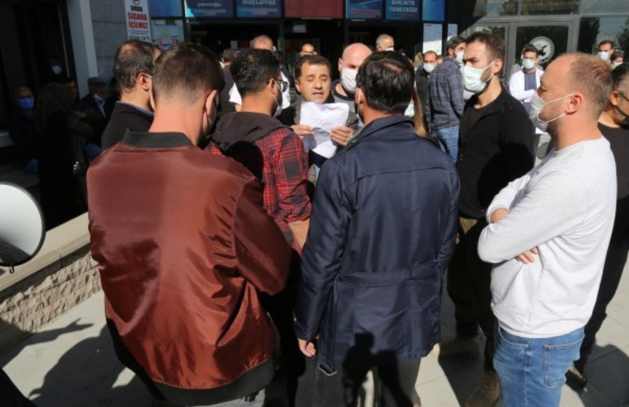 Detained during assistant physicians’ protest in Van, Yaviç and Çiçek released