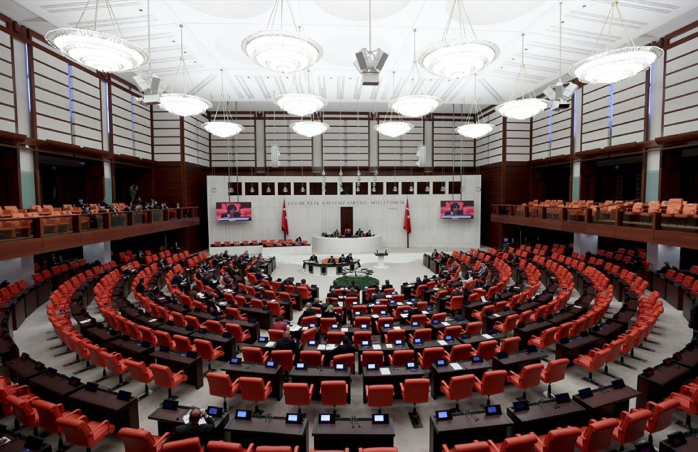 Kamuda çift maaş engeli AKP ve MHP oylarına takıldı