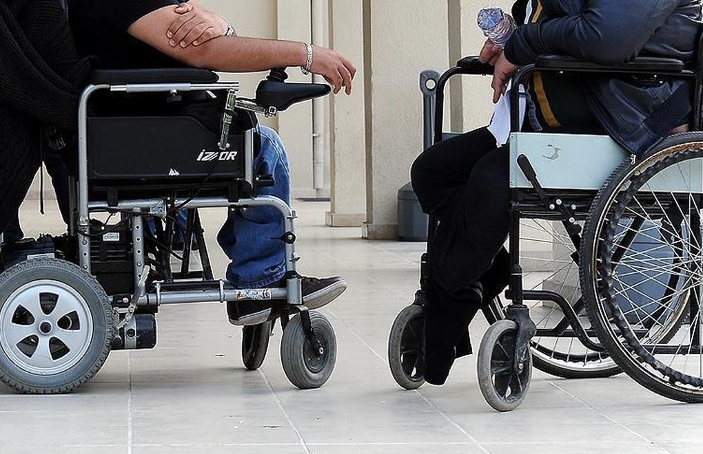 "200 bin engelli kamu personeli adayı atanmayı bekliyor"