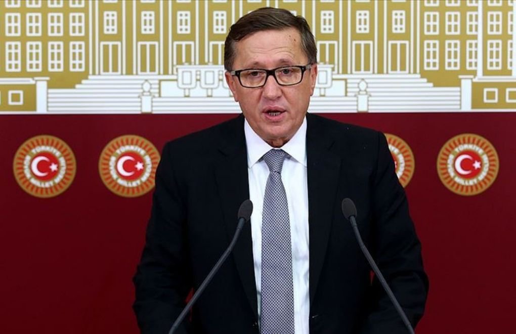 Lütfü Türkkan grup başkanvekilliği görevinden istifa etti