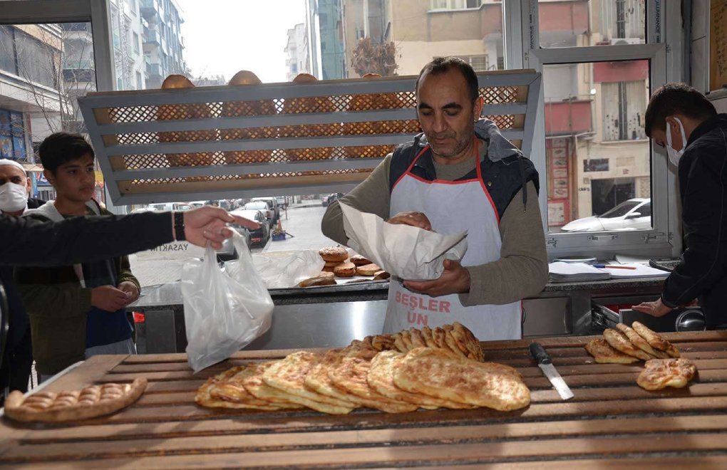 Diyarbakır’da ekmeğin gramajı düştü, fiyatına zam geldi