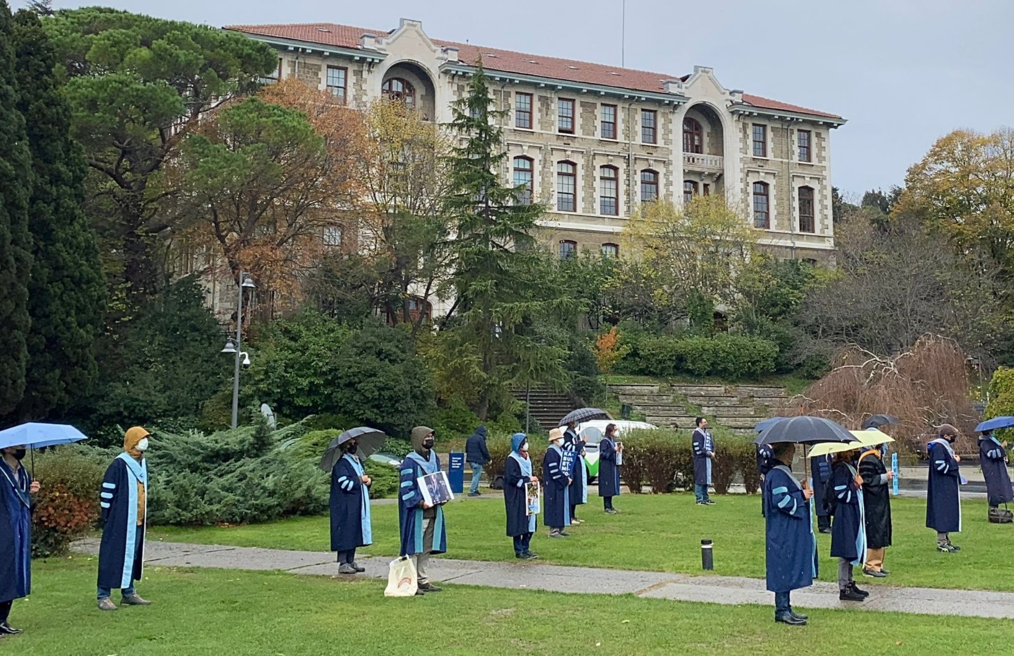 6 more students suspended from Boğaziçi University for protesting appointed rector