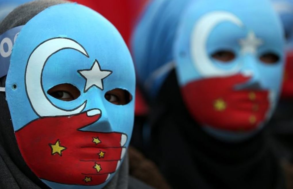 "Uygurlar soykırıma varan suçlara maruz kalıyor"