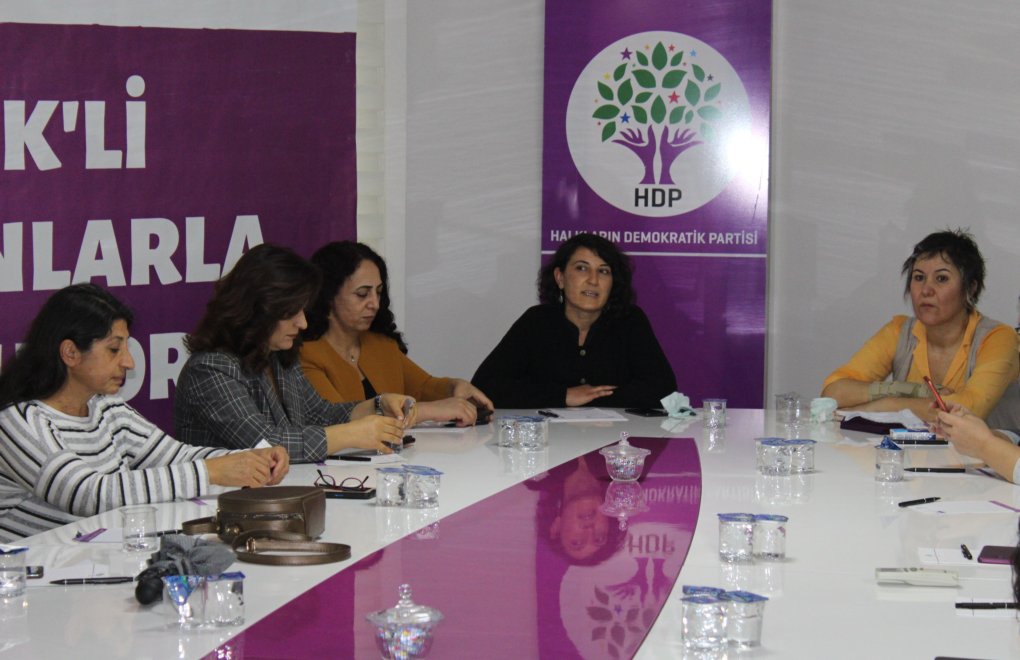 HDP Kadın Meclisi KHK’li kadınlarla buluştu 