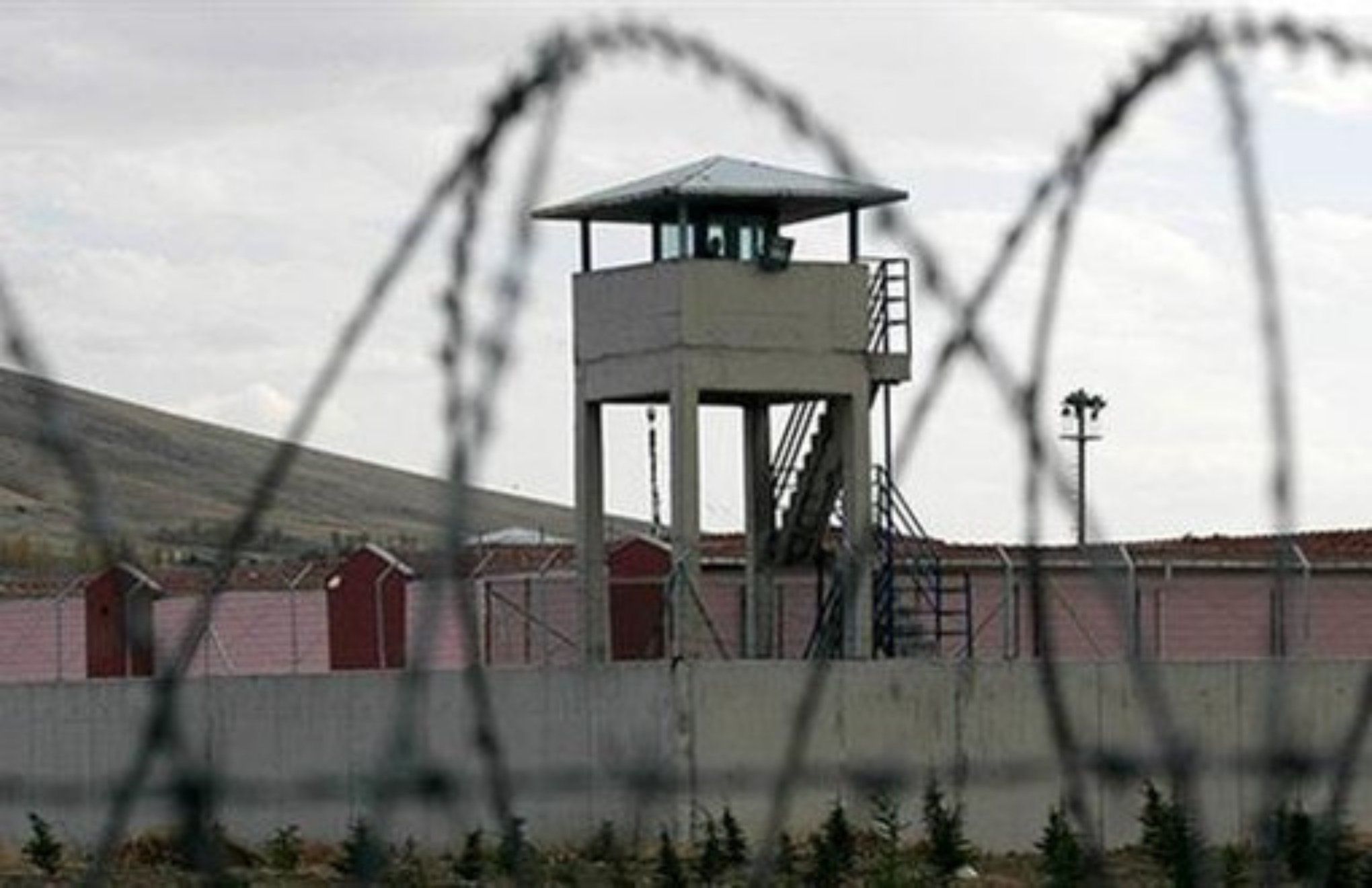 HDP calls for ‘immediate action to protect ill prisoners’ rights and health’