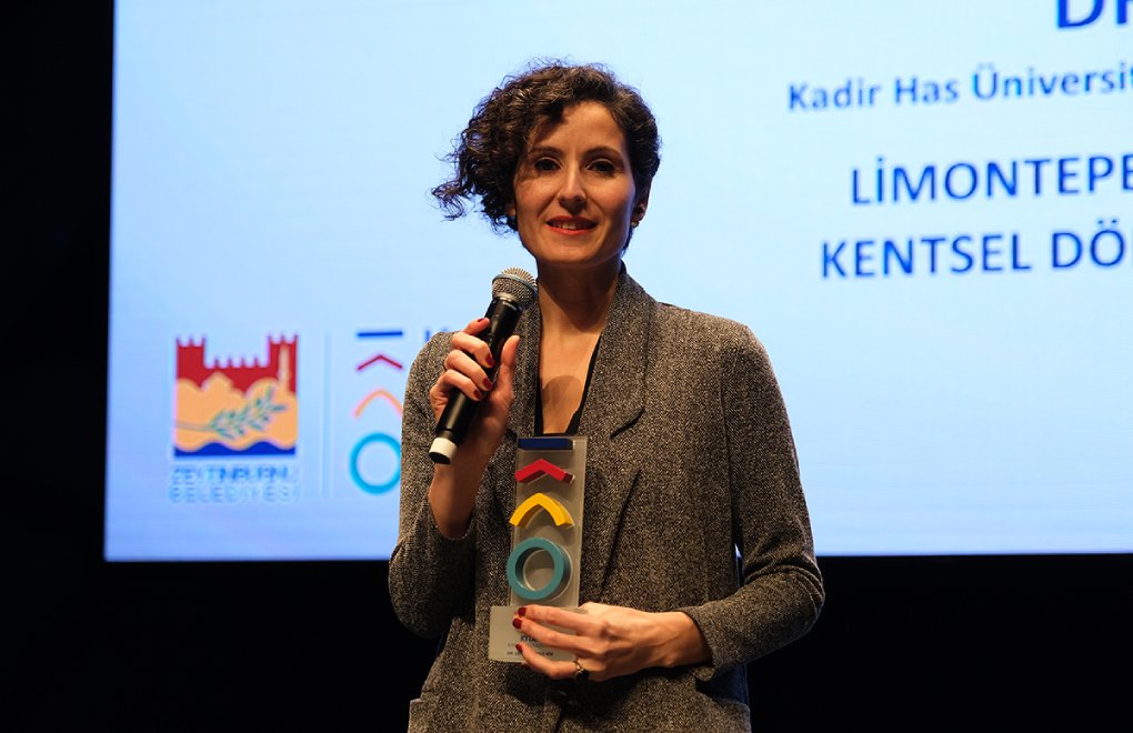Dr. Leyla Bektaş Ata’ya ‘Kent Çalışmaları Ödülü’