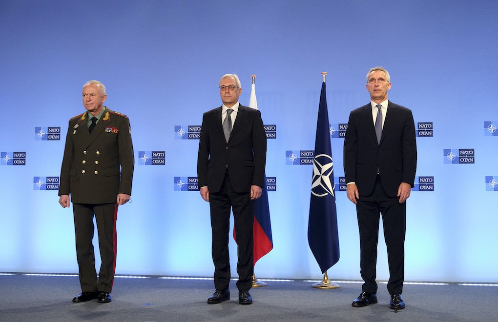 NATO: 'Hakiki çatışma riski var, silahları konuşalım'; Rusya: 'Bir düşünelim'