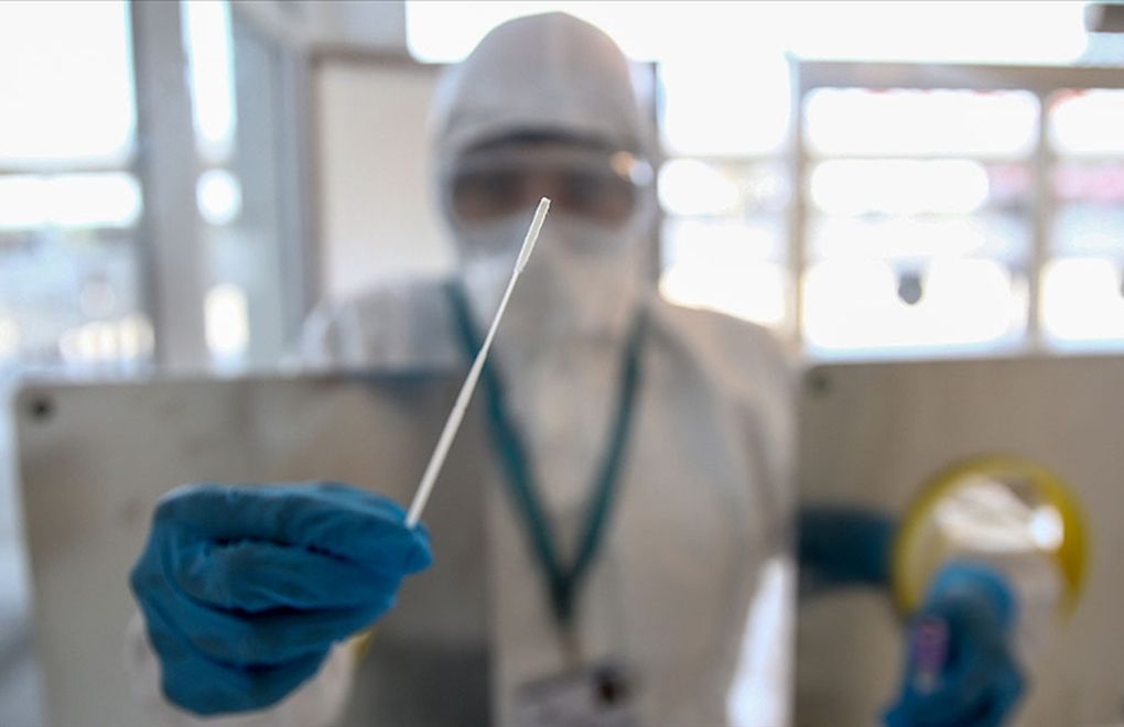 Aşı olmayanlar için PCR testi zorunluluğu kaldırıldı