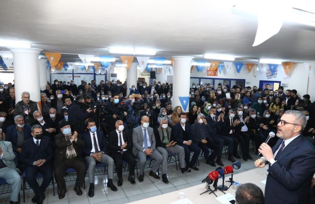 AKP member removed from party meeting in Adıyaman after saying, 'I'm starving'