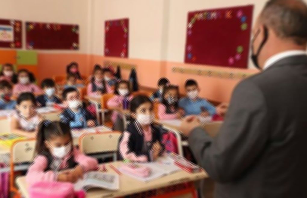 Turkey won't suspend in-person education due to Omicron spread