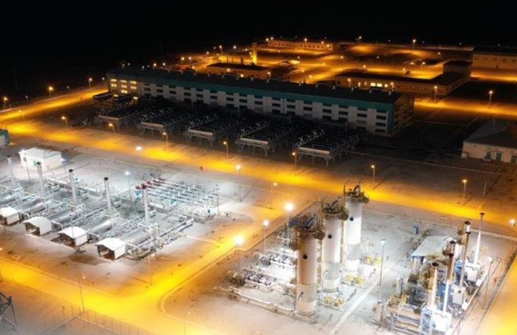Turkey to end restrictions on industrial natural gas use