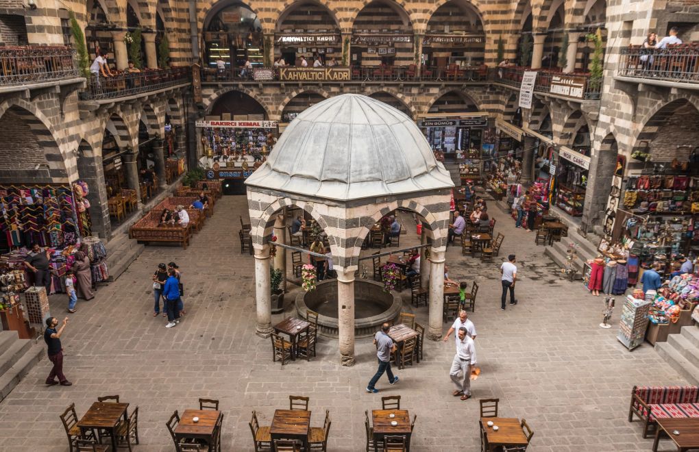 "Diyarbakır'ın yüzde 85'i insan haklarının ihlal edildiğini düşünüyor"