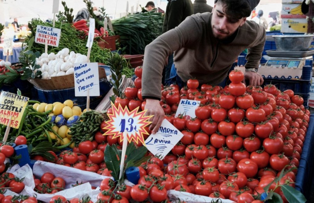 Turkey’s annual consumer inflation rate tops 123 percent, finds research group