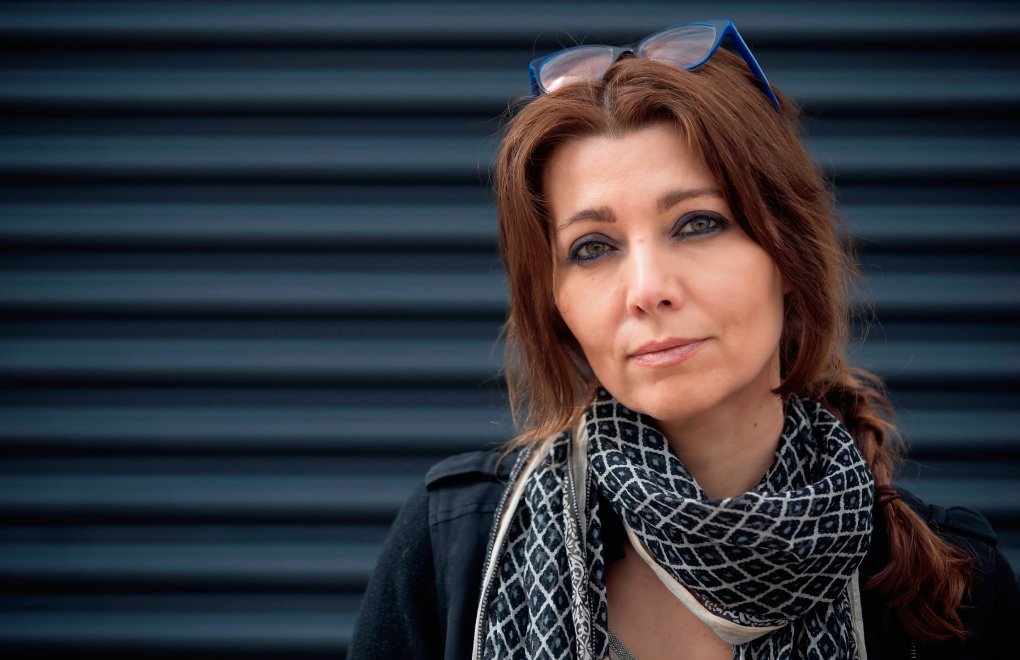 Elif Şafak yeni romanıyla üç ödüle aday gösterildi