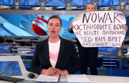 Rusya’da canlı yayında “Savaşa hayır” protestosu