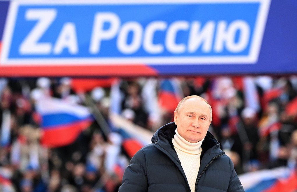 Putin:  "Ukrayna'ya girmesek Donbas'ta soykırım olacaktı" 
