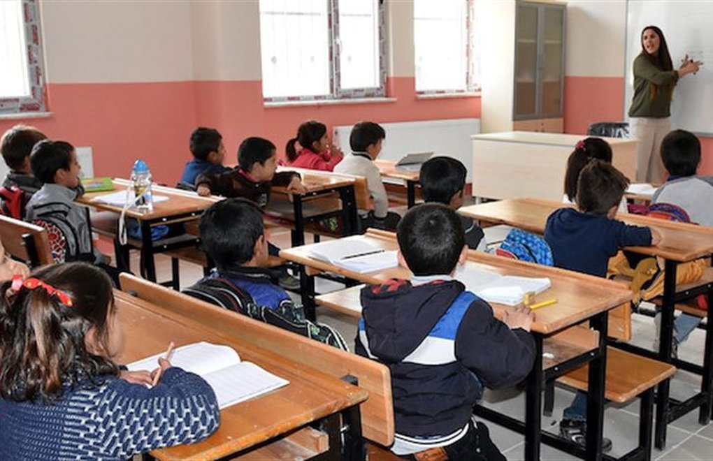 Nearly 400 thousand Syrian students don’t go to school in Turkey