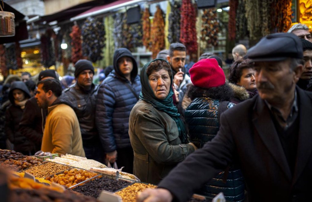 Annual inflation rate in İstanbul hits two-decade high of 63 percent