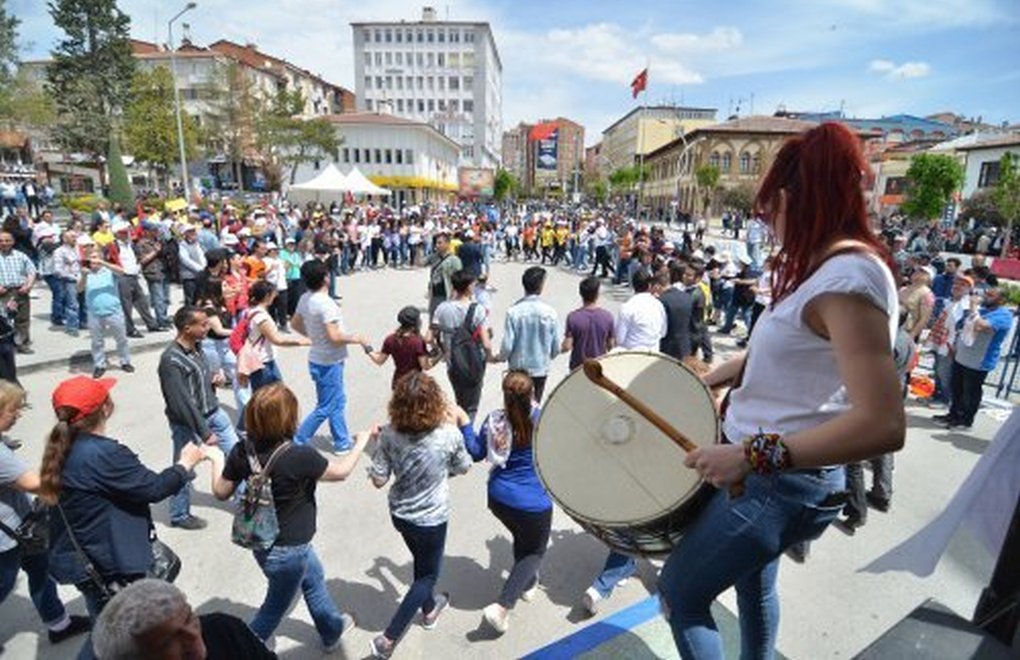 7 political parties and organizations make a call for May Day