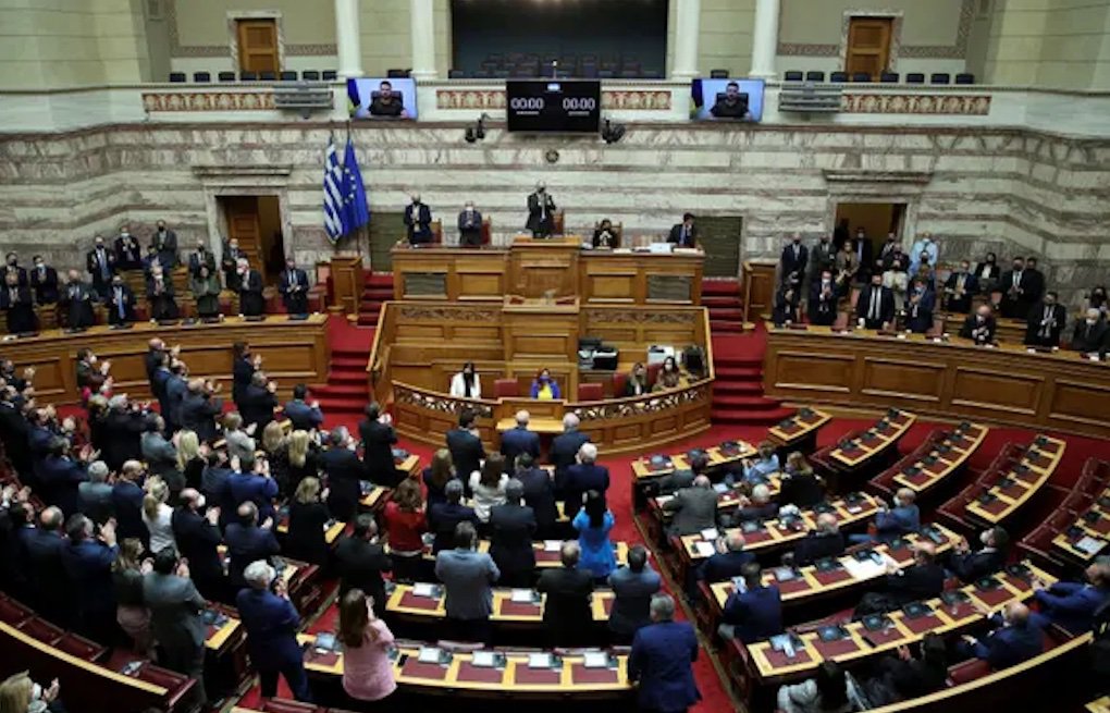 Zelenskiy'nin Yunanistan Parlamentosu'na hitabında "Azov Taburu" gafı
